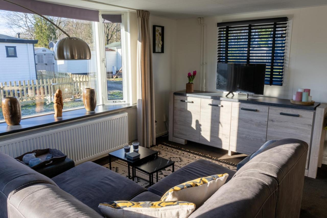 Luxe Chalet Strubben-Kniphorstbos Anloo Hotel Bagian luar foto